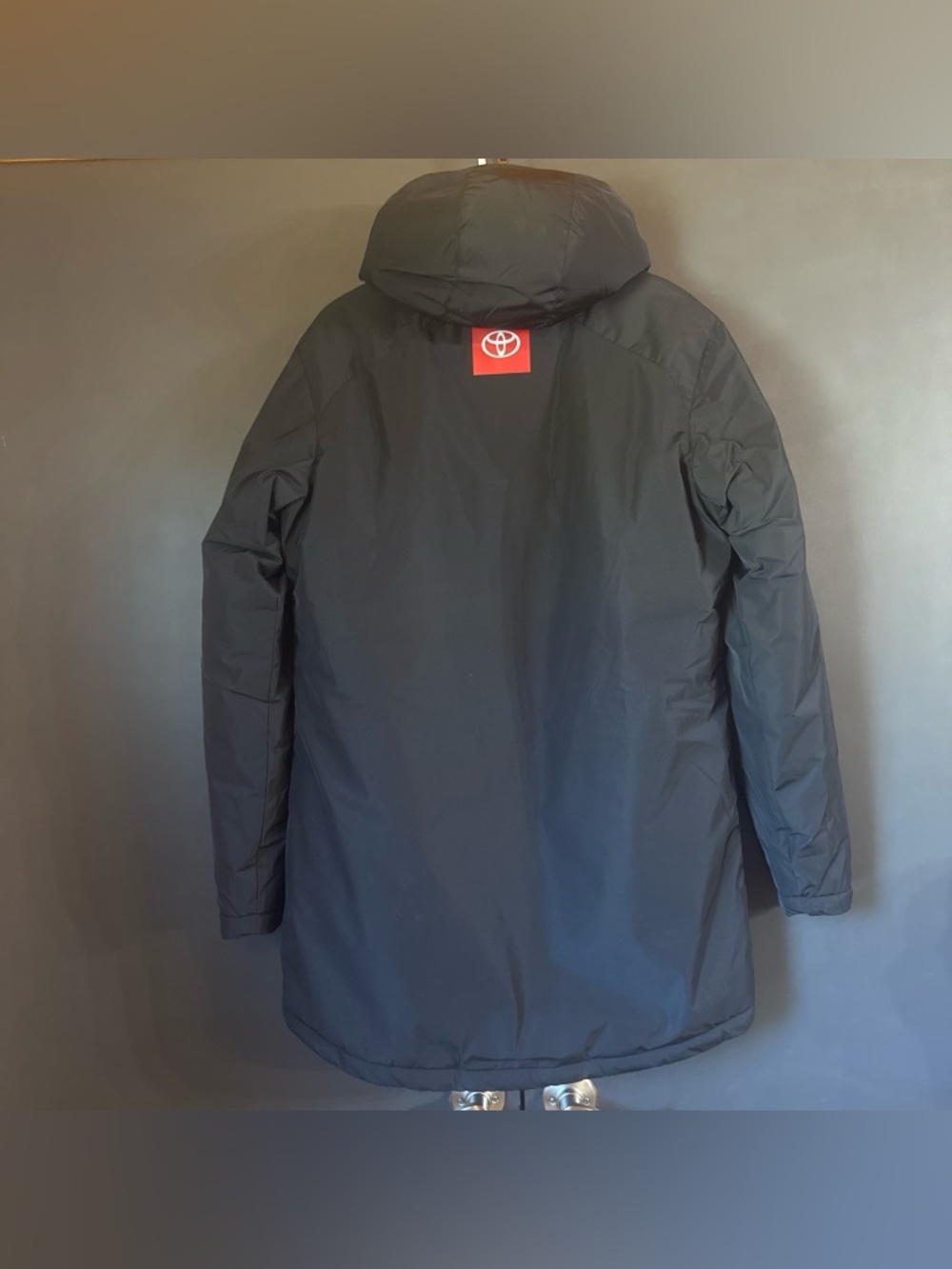 Castore Racing Puffer Jacket - Picture 6 of 8